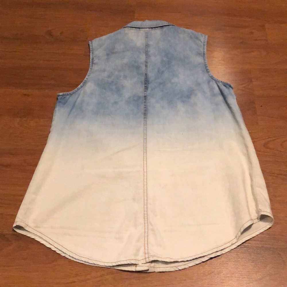 Ombré Button Down - Picture 5 of 6